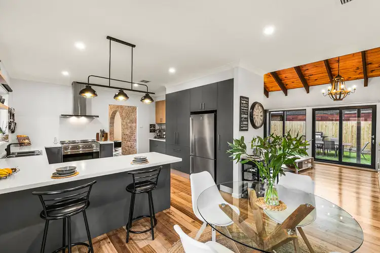 11 Pebble Beach Court, Sunbury VIC 3429