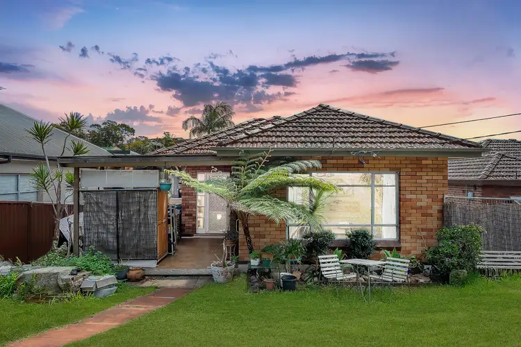 22 Finlays Avenue, Earlwood NSW 2206