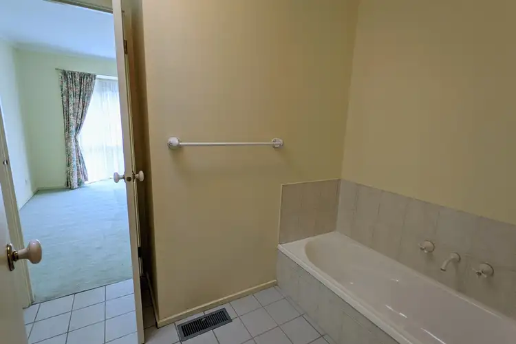 Fifth view of Homely unit listing, 6/10 St Elmo Avenue, Ferntree Gully VIC 3156