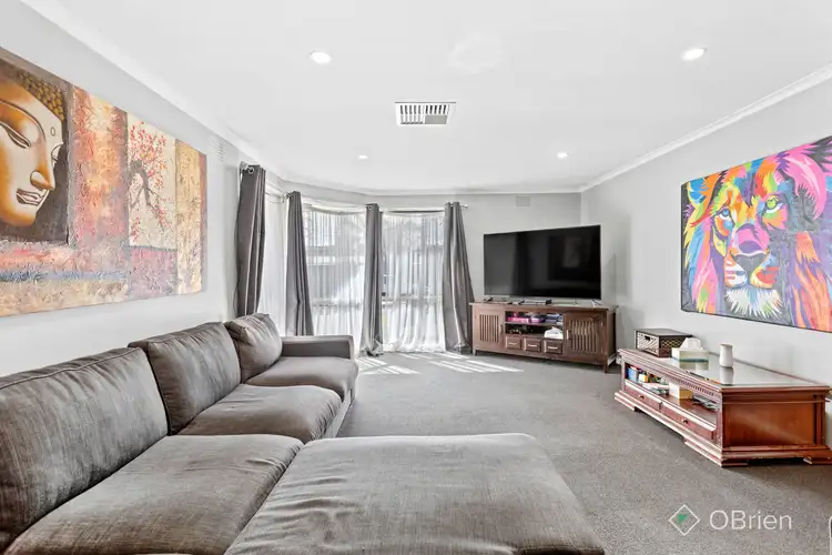 Second view of Homely house listing, 3 Grebe Court, Carrum Downs VIC 3201