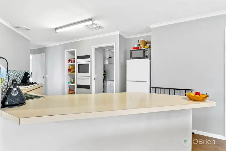 Sixth view of Homely house listing, 3 Grebe Court, Carrum Downs VIC 3201