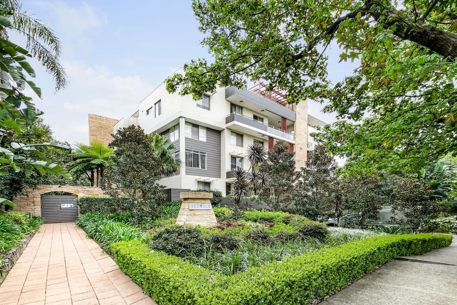 Main view of Homely unit listing, 10/4-8 Bobbin Head Road, Pymble NSW 2073