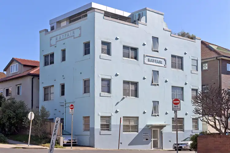 Sixth view of Homely apartment listing, 2/9 Beach Road, Bondi Beach NSW 2026