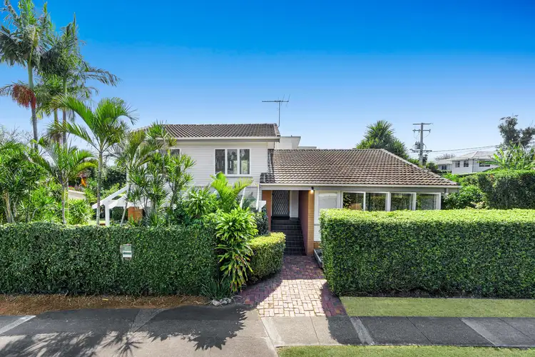 2 Beavis Street, Manly West QLD 4179