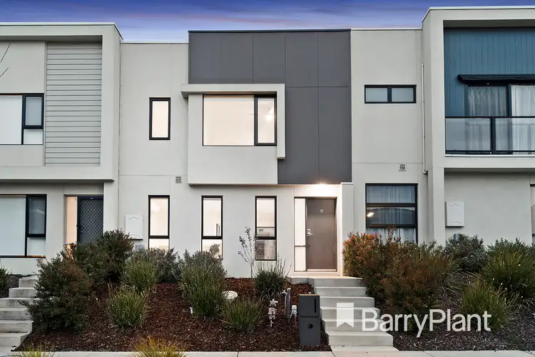8 Yeoman Lane, Chirnside Park VIC 3116