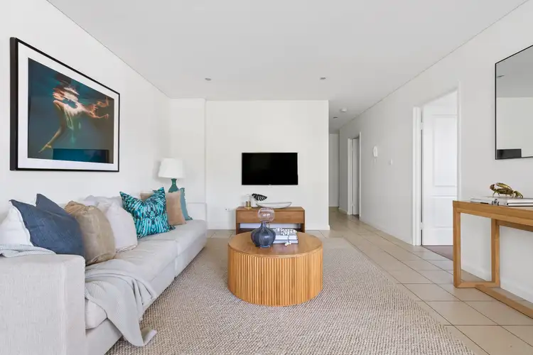 Second view of Homely unit listing, 17/10 Oaks Avenue, Dee Why NSW 2099