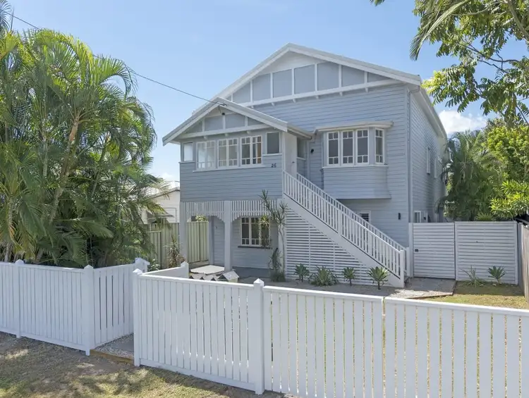 26 Ascot Avenue, Westcourt QLD 4870