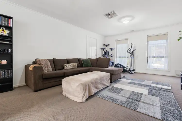 Sixth view of Homely townhouse listing, 2/8 Silverdale Drive, Darley VIC 3340
