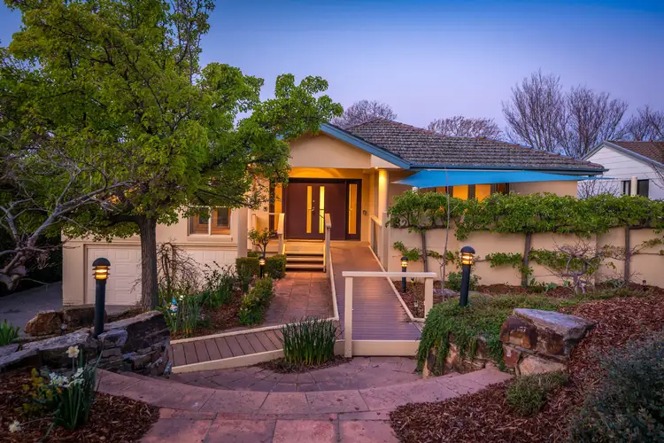 82 Endeavour Street, Red Hill ACT 2603