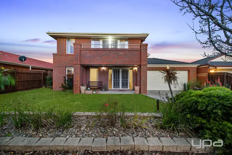 Main view of Homely house listing, 8 Edgecliff Close, Taylors Hill VIC 3037