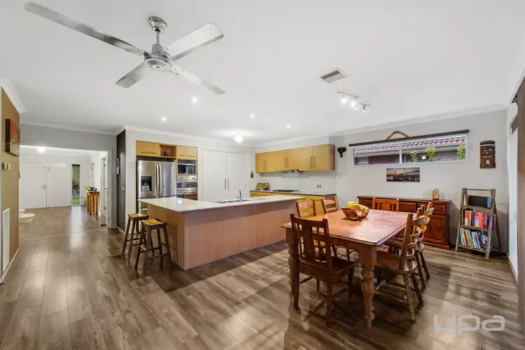 Sixth view of Homely house listing, 8 Edgecliff Close, Taylors Hill VIC 3037