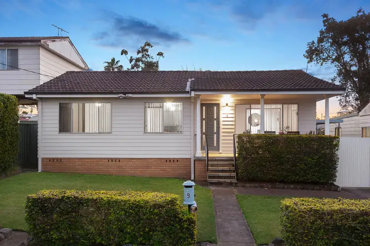 9 Bonarius Street, Edgeworth NSW 2285