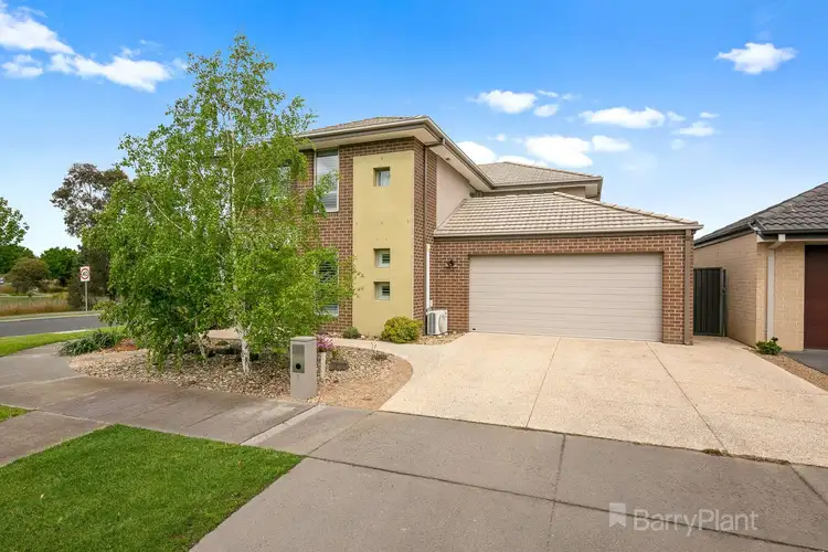 1 Page Close, Pakenham VIC 3810