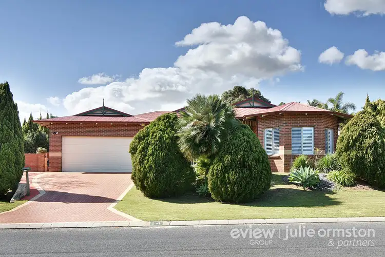 14 Standish Way, Woodvale WA 6026