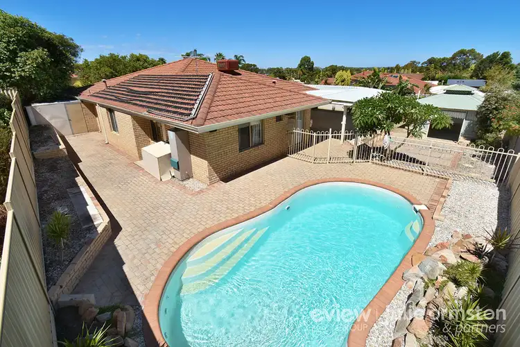 25 Lyell Grove, Woodvale WA 6026