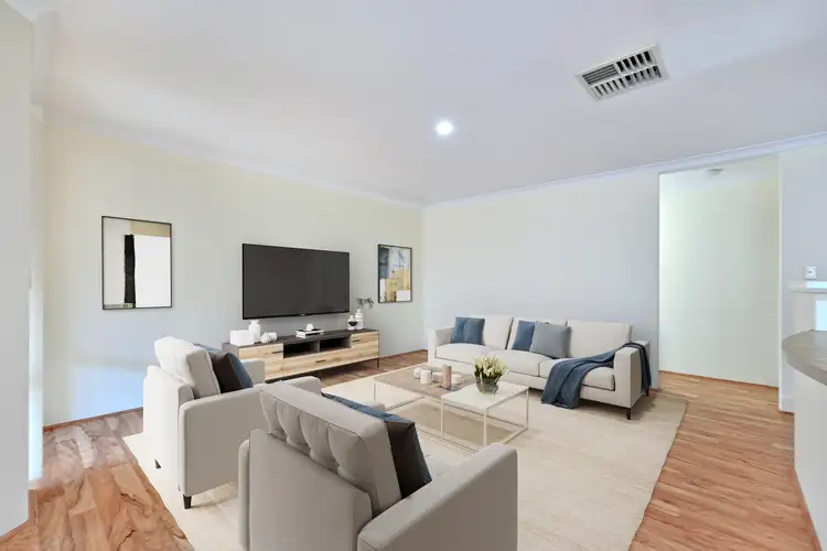 15 Innesvale Way, Carramar WA 6031