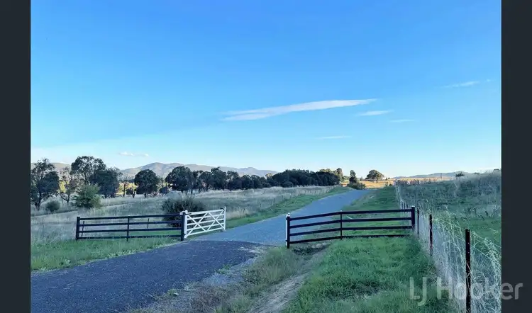 113 Candy Road, Burra NSW 2620