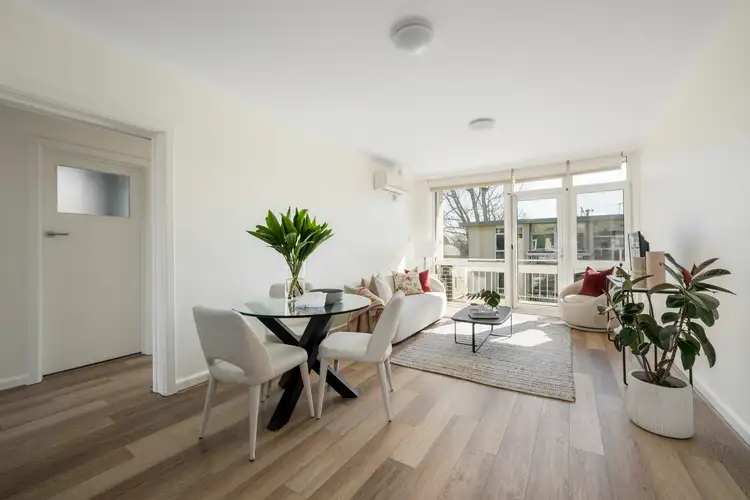 Second view of Homely apartment listing, 17/9 Lisson Grove, Hawthorn VIC 3122