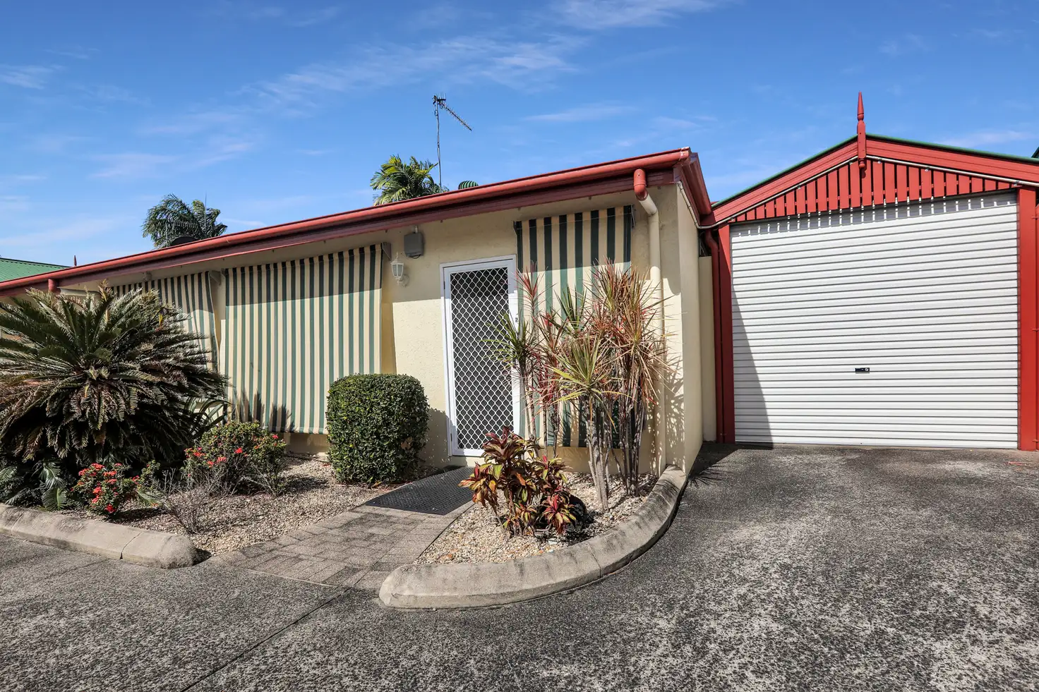 Main view of Homely unit listing, 2/7 Grantala Street, Manoora QLD 4870