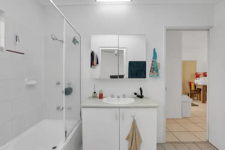 Fifth view of Homely unit listing, 2/7 Grantala Street, Manoora QLD 4870