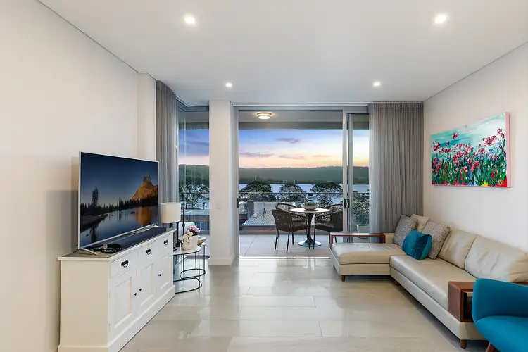 Sixth view of Homely apartment listing, 302/7 Lynn Avenue, Point Frederick NSW 2250