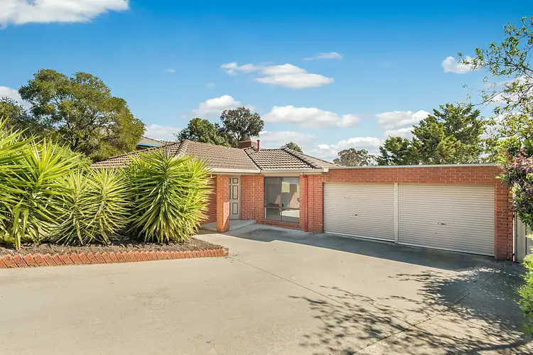 8 Graham Close, Flora Hill VIC 3550