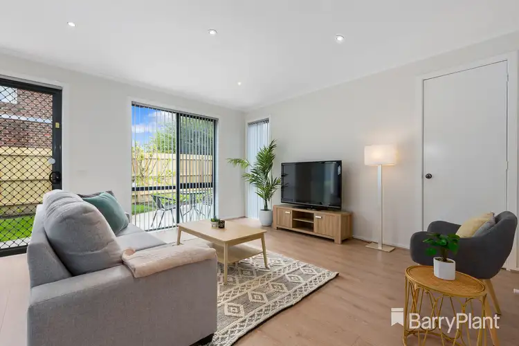 Fourth view of Homely townhouse listing, 2/671 High Street Road, Glen Waverley VIC 3150