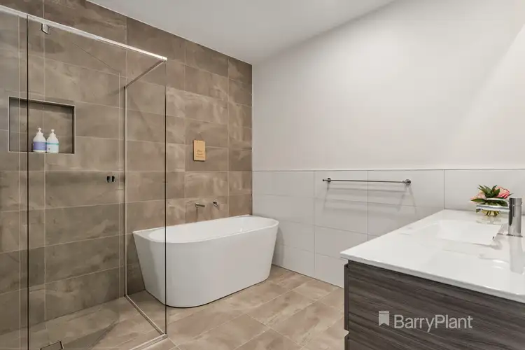 Sixth view of Homely house listing, 2/38 Pembroke Road, Mooroolbark VIC 3138