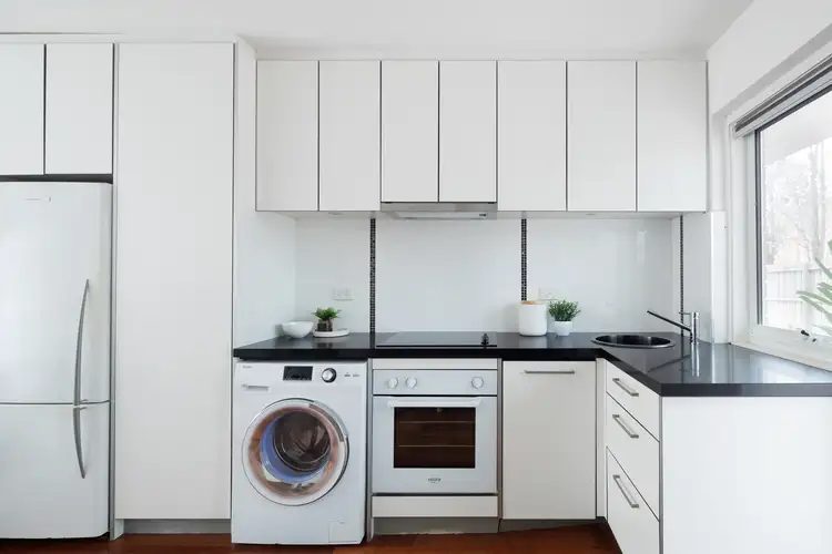 Fourth view of Homely apartment listing, 1/100 Westbury Street, Balaclava VIC 3183