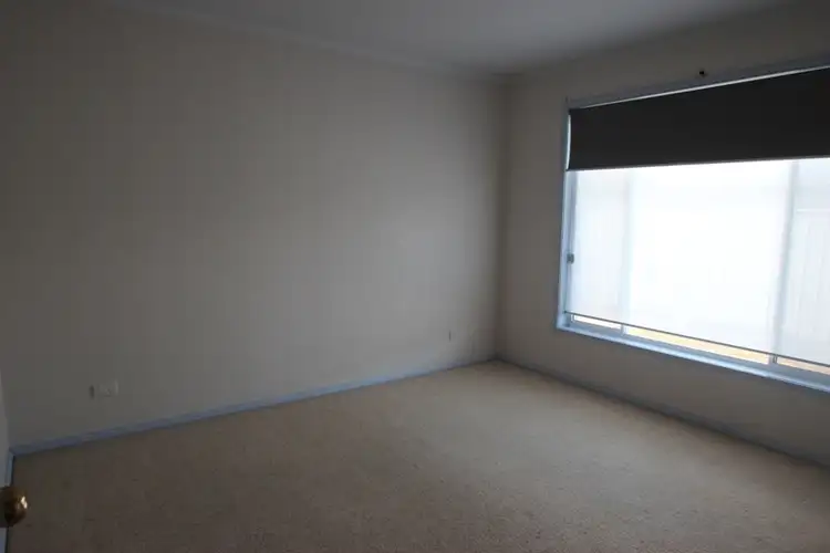 Fifth view of Homely unit listing, 2/8 Wirbil Street, Cobram VIC 3644