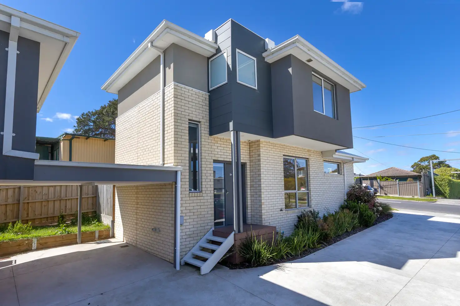 Main view of Homely townhouse listing, 1/126 Lindrum Road, Frankston VIC 3199