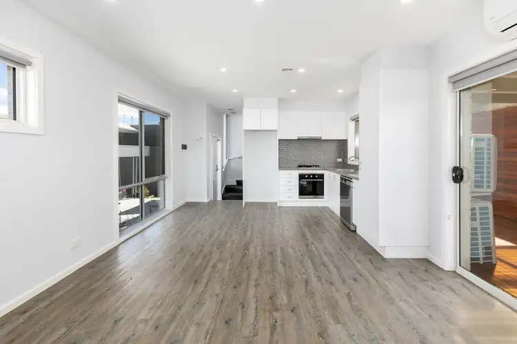 Fifth view of Homely townhouse listing, 1/126 Lindrum Road, Frankston VIC 3199
