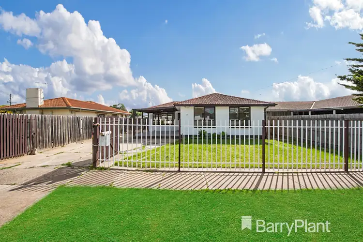 5 Curlew Close, Melton VIC 3337