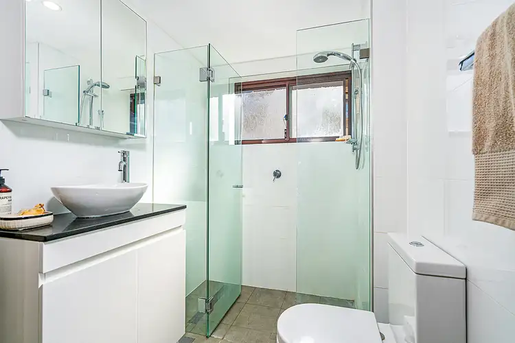 Sixth view of Homely apartment listing, 8/30-32 Queenscliff Road, Queenscliff NSW 2096