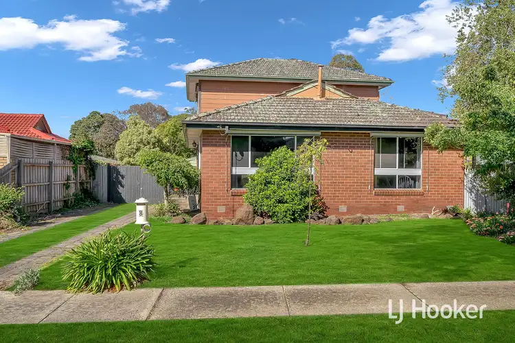 8 Alma Road, Hampton Park VIC 3976
