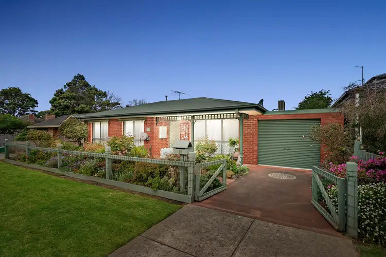 1/10 Rogers Street, Pakenham VIC 3810