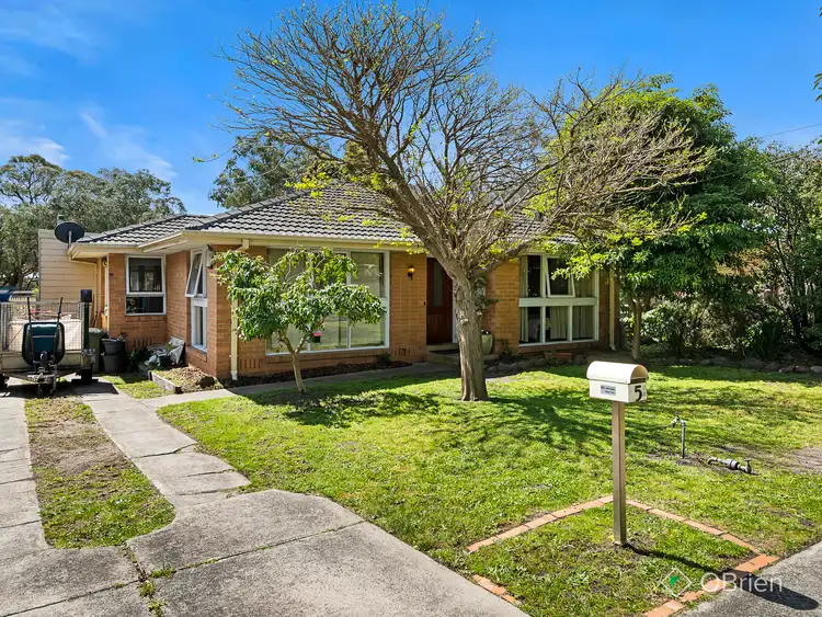 5 Benanee Drive, Frankston VIC 3199