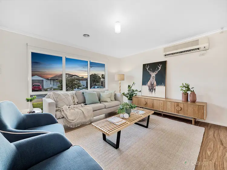 Second view of Homely house listing, 7 Dianne Court, Cranbourne North VIC 3977