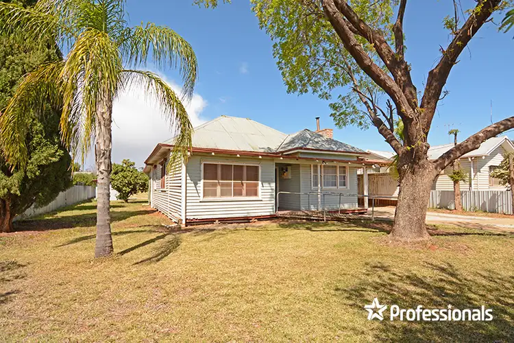 93 Mayall Street, Balranald NSW 2715