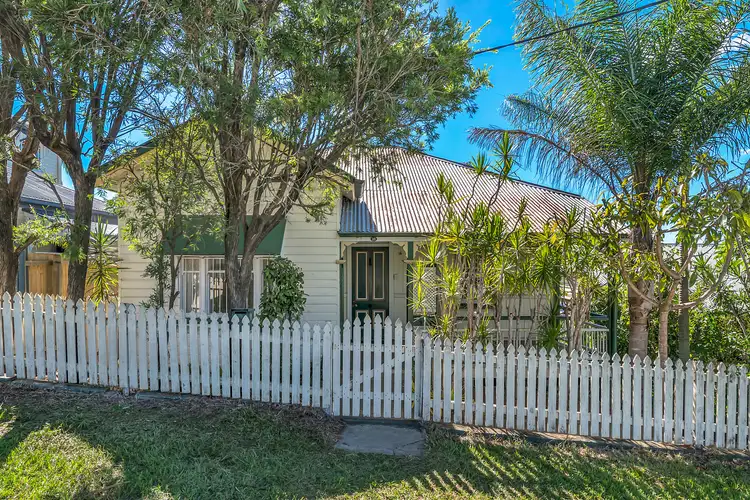 10 Garling Street, Red Hill QLD 4059