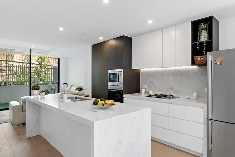 2/9-15 Cherry Street, Warrawee NSW 2074