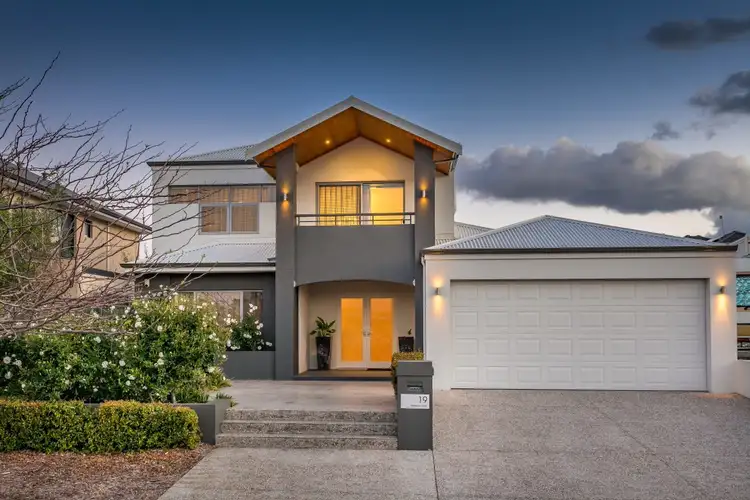 19 Nankeen Way, Gwelup WA 6018