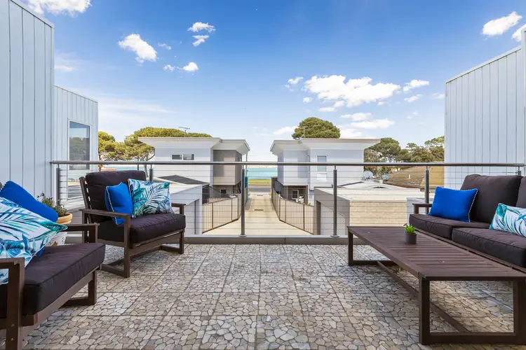 2/51 The Esplanade, North Shore VIC 3214