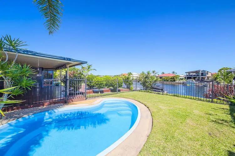 35 Bowsprit Crescent, Banksia Beach QLD 4507