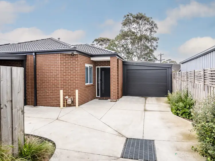 2/3 Delmont Court, Cranbourne VIC 3977