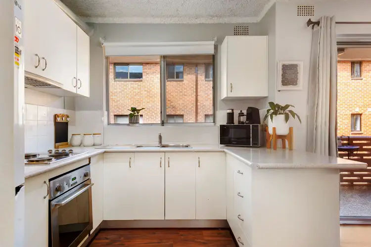 Fifth view of Homely apartment listing, 4/31 Lismore Avenue, Dee Why NSW 2099