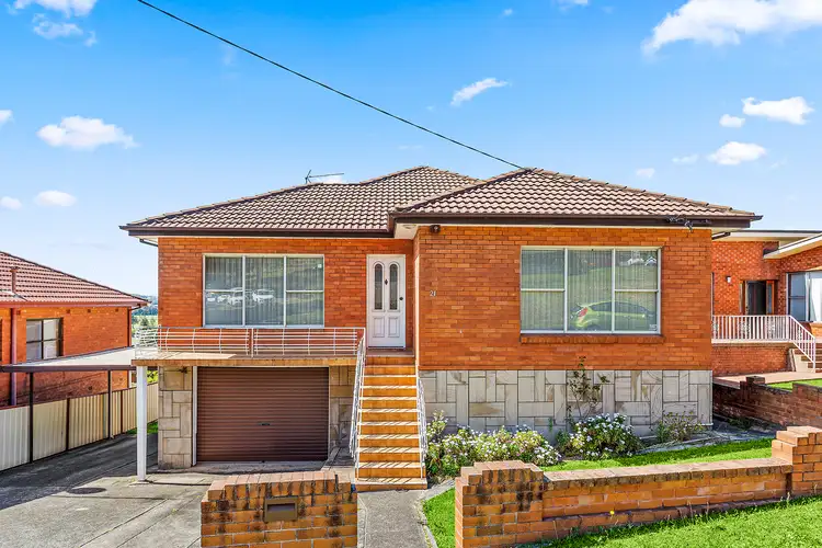 21 Fairfax Road, Warrawong NSW 2502