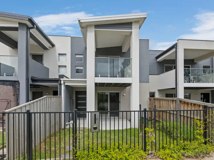16 Nunkeri Court, Clyde North VIC 3978