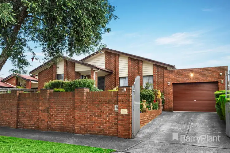 19 Melia Court, Mill Park VIC 3082