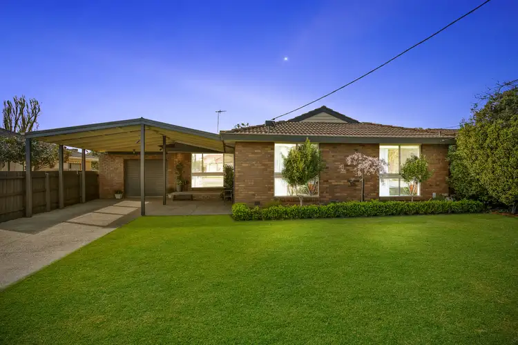 10 Albatross Court, Keilor VIC 3036